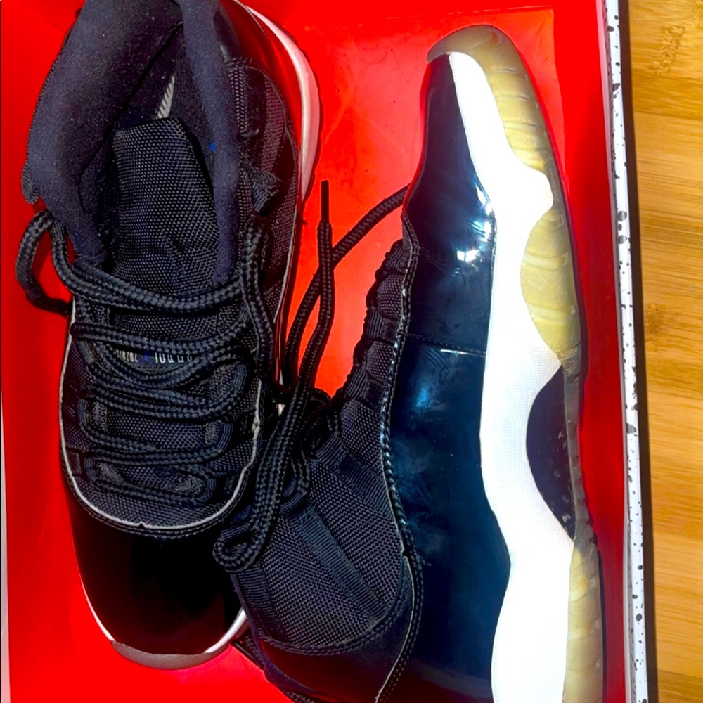 Air Jordan 11 retro GB / size: 9